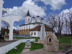 dragoj03 
Црква у Обудовцу, Република Српска 
2008-03-23 06:19:35