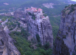 monika 
Manastire pe Meteora 
2008-03-23 20:55:12