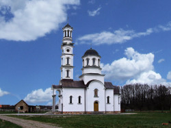 dragoj03 
Храм св. Петке, Баткуша, Република Српска 
2008-03-26 09:29:36