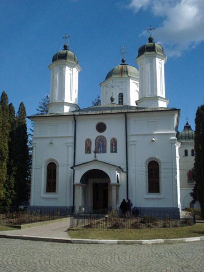 Catedrala Episcopala Ramnicu Valcea