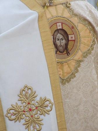 на епископској одежди