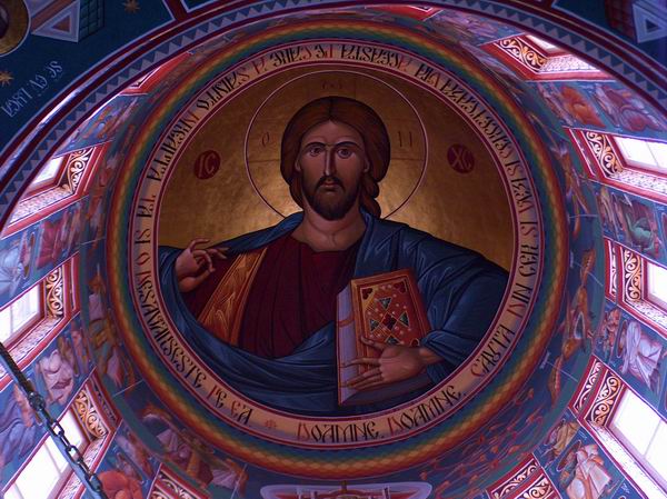 HRISTOS A INVIAT!