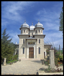 Florina 
Biserica Sfintei Manastiri Dervent 
2008-04-19 18:22:02