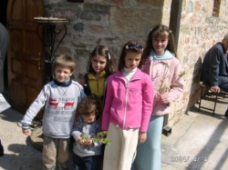 Zlata Meglensk 
Нешто од пре - Цвети 
2008-04-21 22:44:01