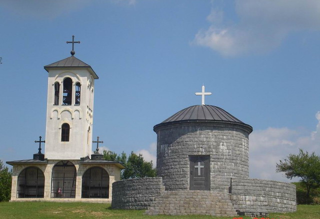 Crkva svete Petke na Đurđev gradu na mjestu gdje je u srednjem vijeku bila crkva Zvorničke mitrop