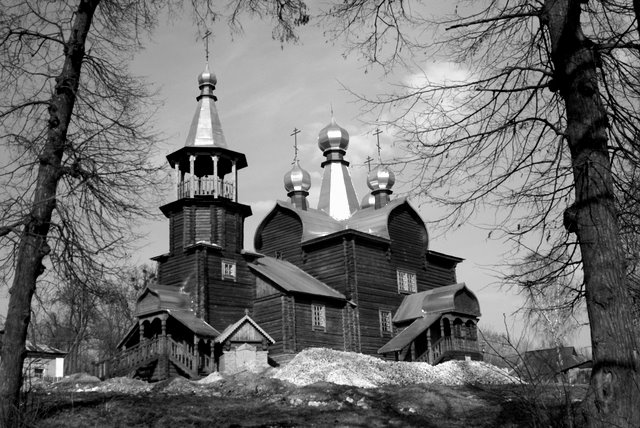 Церковь села Подборки Калужской области .Россия