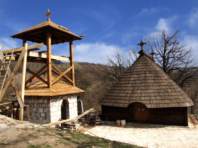 Црква брнара