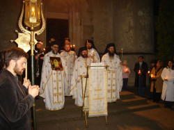 gabrielm 
vestitorii şi străjerii Sfintei Învieri 
2008-05-04 12:02:45