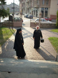 kunnano 
L\'arcivescovo Innocenzo di Chersoneso e il padre igumeno Andrea 
2008-05-09 00:22:23