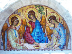 Suroti 
Manastir Rezevici - Mozaik iznad cesme 
2008-05-13 23:22:03