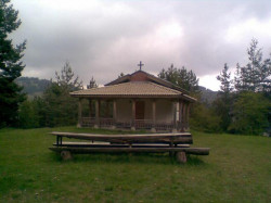 mimbg 
Параклис "Св. Илия",  Момчиловци 
2008-05-16 23:32:42