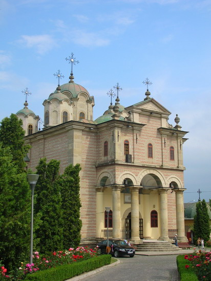Biserica Barboi, Iasi, cu hramul Sfintii Apostoli Petru si Pavel