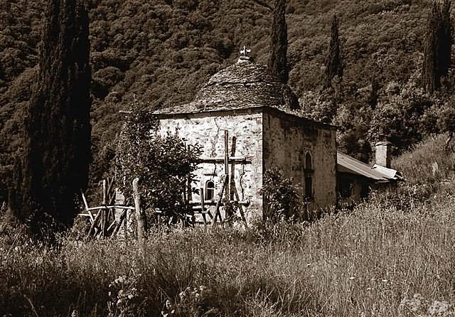 Κελλί στη Σκήτη Ιβήρων - Hermitage at Skete Iveron