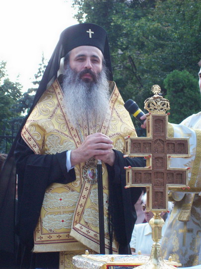 Mitropolitul Teofan al Moldovei si Bucovinei, Romania