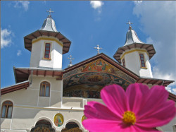 OvidiuMihail 
Crasna Monastery (Prahova County) 
2008-06-02 18:05:24