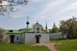 solo 
Сретенская церковь 
2008-06-12 14:16:41