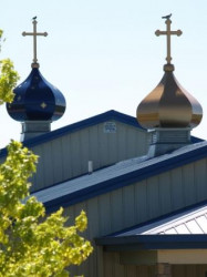 angus 
Double Cupolas, St James AOC Ft Collins Colorado 
2008-06-13 05:54:03