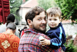 perovict 
Љубав 
2008-06-15 14:33:16