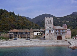 thiv_col_Athos 
Ο αρσανάς της Ι. Μ. Ζωγράφου - Zografou H. Monastery's "arsanas" 
2008-06-17 19:07:30