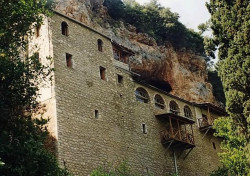 thiv56 
Ι. Μ. Παναγίας Χρυσοποδαρίτισσας - Chryssopodaritissa H. Monastery 
2008-06-28 10:30:37