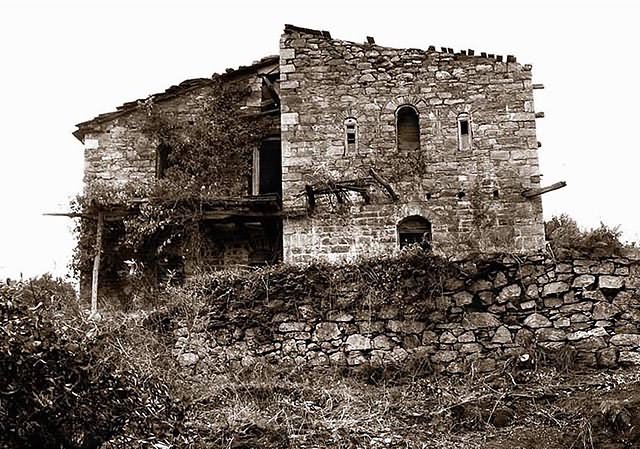 Κελλί στη Σκήτη Τ. Προδρόμου - Monastic house at Skete Iveron