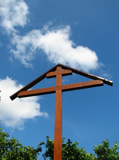 Krzyż na górze Bazylka