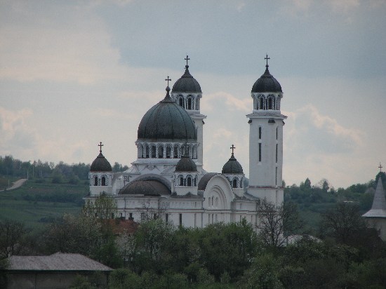 Biserica Sf.Arh.Mihail şi Gavriil - Ghelar