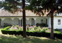 Zlata Meglensk 
Стари конак у манастиру Дивљана 
2008-07-30 21:22:39