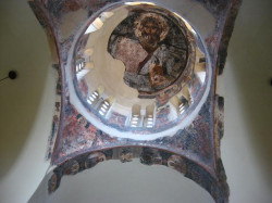 dredik 
inside old church in Agora place 
2008-07-31 21:12:28
