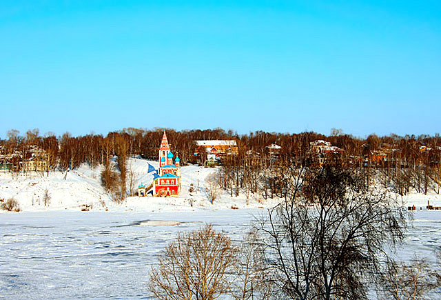 In Tutaev (В Тутаеве)