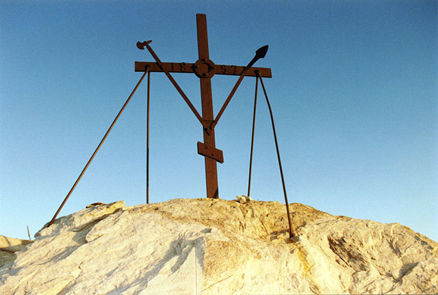 Σταυρός στην κορυφή του Άθω - Cross on Athos' peak