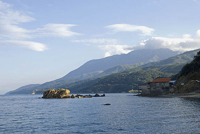 Ψαρόσπιτο και Άθως - Fishermen-monks' house and Athos