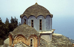 thiv_col_Athos 
Τρούλοι - Domes 
2008-08-14 08:41:38