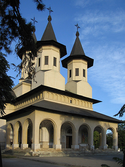  Church of Nativity of our Lord, Bucharest