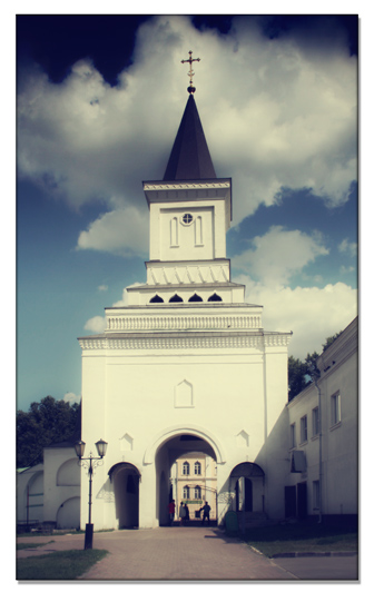 Nikolo-Ugreshskiy monastir`, vhod i zdanie stolovoy sprava