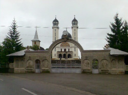 Rafail 
Biserica Ortodoxă Sf.Arhangheli Mihail şi Gavriil - Ghelar 
2008-09-12 11:40:52
