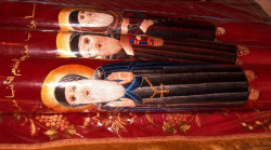 Xenia 
Moaştele sfinţilor: Macarie egipteanul, Macarie alexandrinul şi  Macarie, episcop de Edfu 
2008-09-28 15:44:47