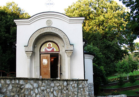 Manastir Pokrova Presvete Bogorodice u Djunisu kod Krusevca