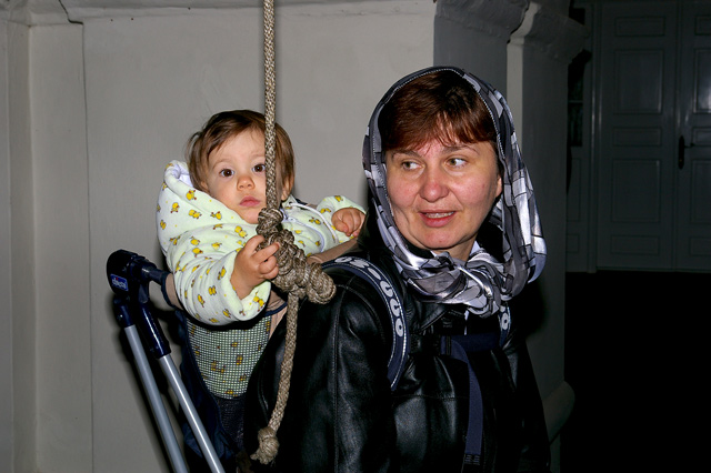 Пред вратима манастира