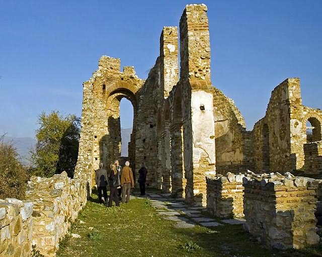 Ο Αγιος Αχίλλειος στη Μικρή Πρέσπα-St. Achilleios in Little Prespa lake