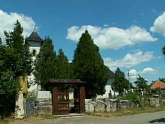 Biserica Medievală "Pogorârea Sfântului Duh" - OSTROV - Hunedoara -