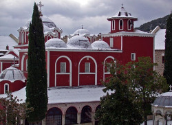 thiv_col_Athos 
Χιόνι στην Ι. Μονή Ιβήρων - Snow at Iveron H. Monastery 
2008-10-15 18:59:43