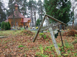 annadunikowska 
cerkiew i cmentarz w BIAŁOWIEŻY 
2008-11-23 11:53:24
