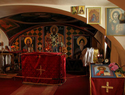 Danijela 
крипта манастира Кувеждин 
2008-11-23 20:22:12