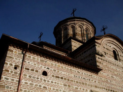 Marius 
Biserica Domneasca - Curtea de Arges 
2008-11-29 19:41:11