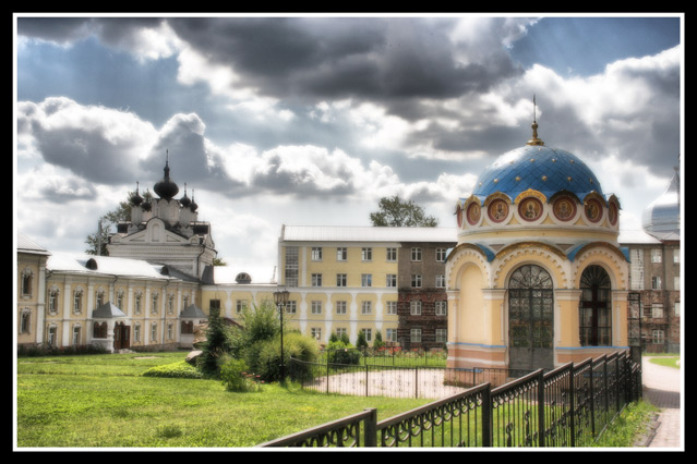 Dzerjinskiy, Nikolo-Ugreshskiy mugskoy monastir