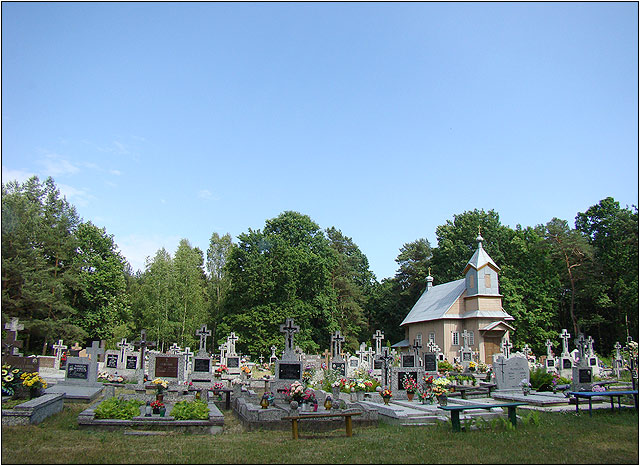 Cerkiew Wwiedienija wo Chram Diewy Marii na cmentarzu w Trześciance