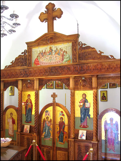 ИКОНОСТАС МАЛЕ ЦРКВЕ У ЂУНИСУ
