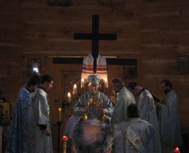 pierwsza liturgia w odbudowanej cerkwi w Komańczy