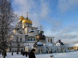 jarek 
New Jerusalem Monastery near Moscow 
2008-12-03 09:44:06